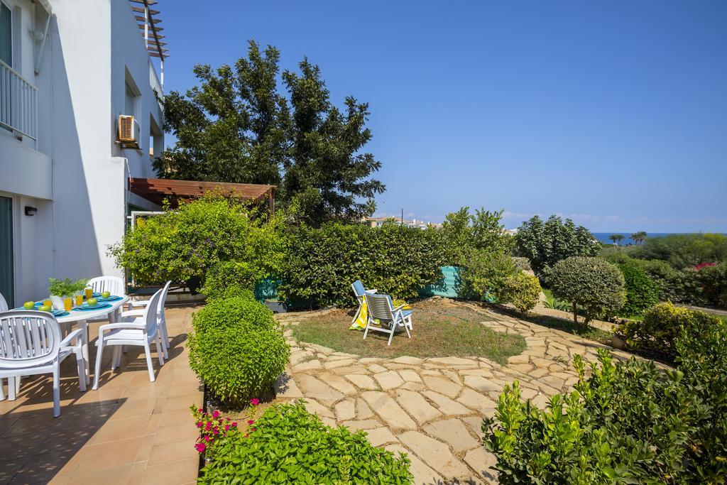 Protaras Beachfront Sirina Lina Suite باراليمني المظهر الخارجي الصورة