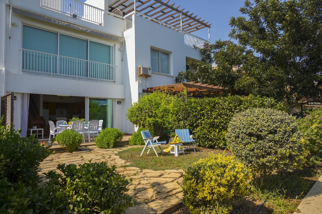 Protaras Beachfront Sirina Lina Suite باراليمني المظهر الخارجي الصورة