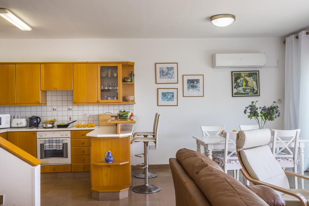 Protaras Beachfront Sirina Lina Suite باراليمني المظهر الخارجي الصورة